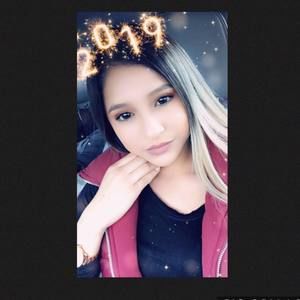 Meet your Posher, Leslie